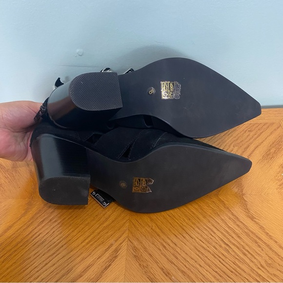 Jeffrey Campbell Caceres Buckle Suede Black Booties Sz 8 - Picture 12 of 13